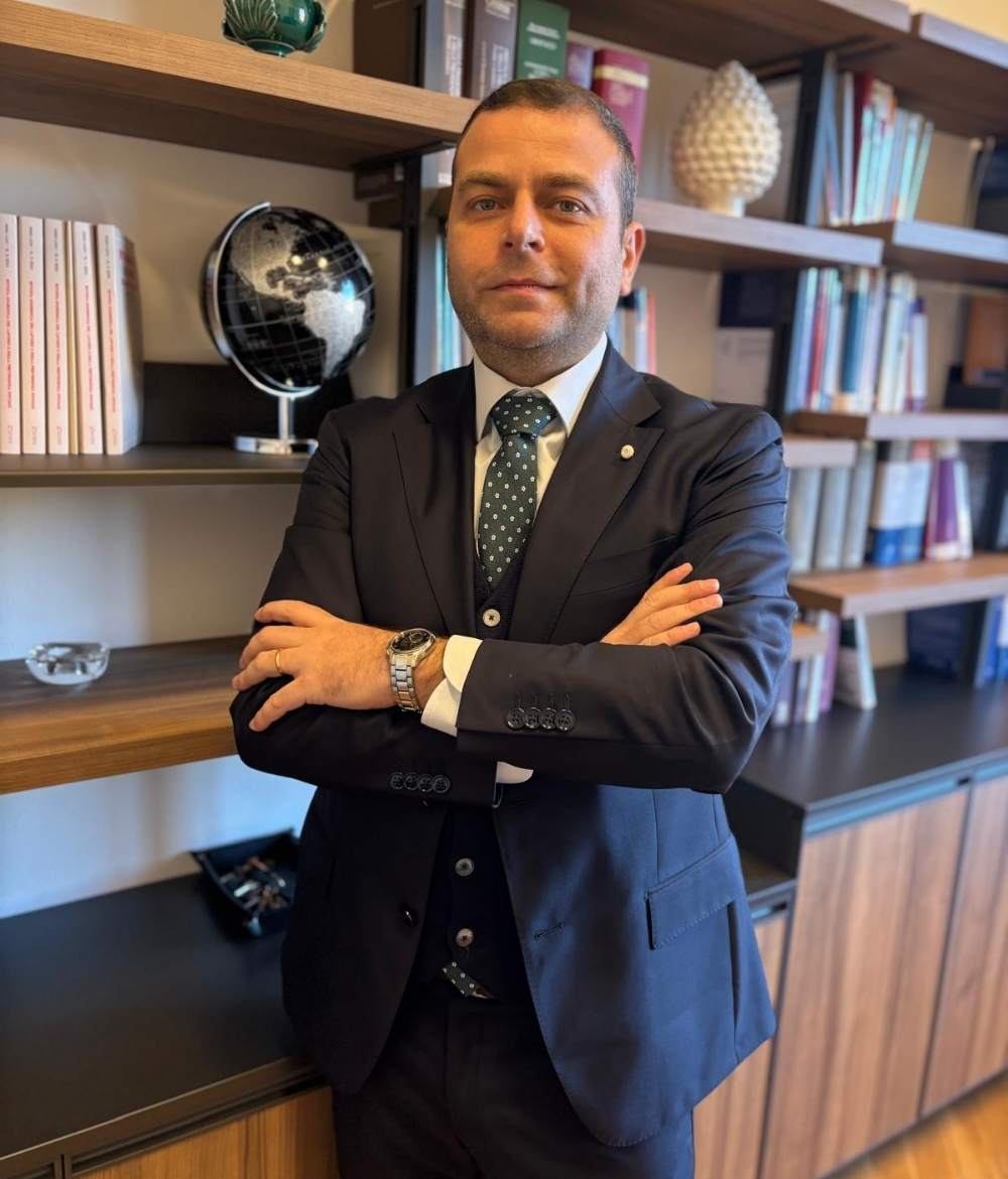 https://avvocatodanieletrecca.it/wp-content/uploads/2026/01/Daniele-Trecca-avvocato.jpg